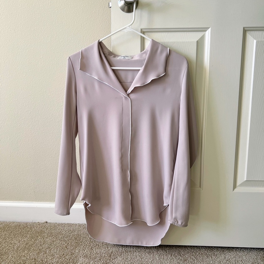 Aritzia Babaton Rena shirt